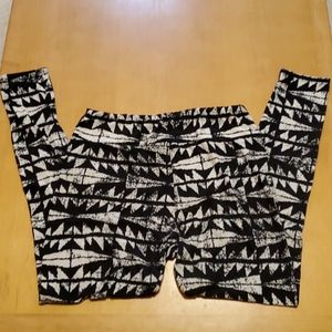 LuLaRoe TC Leggings